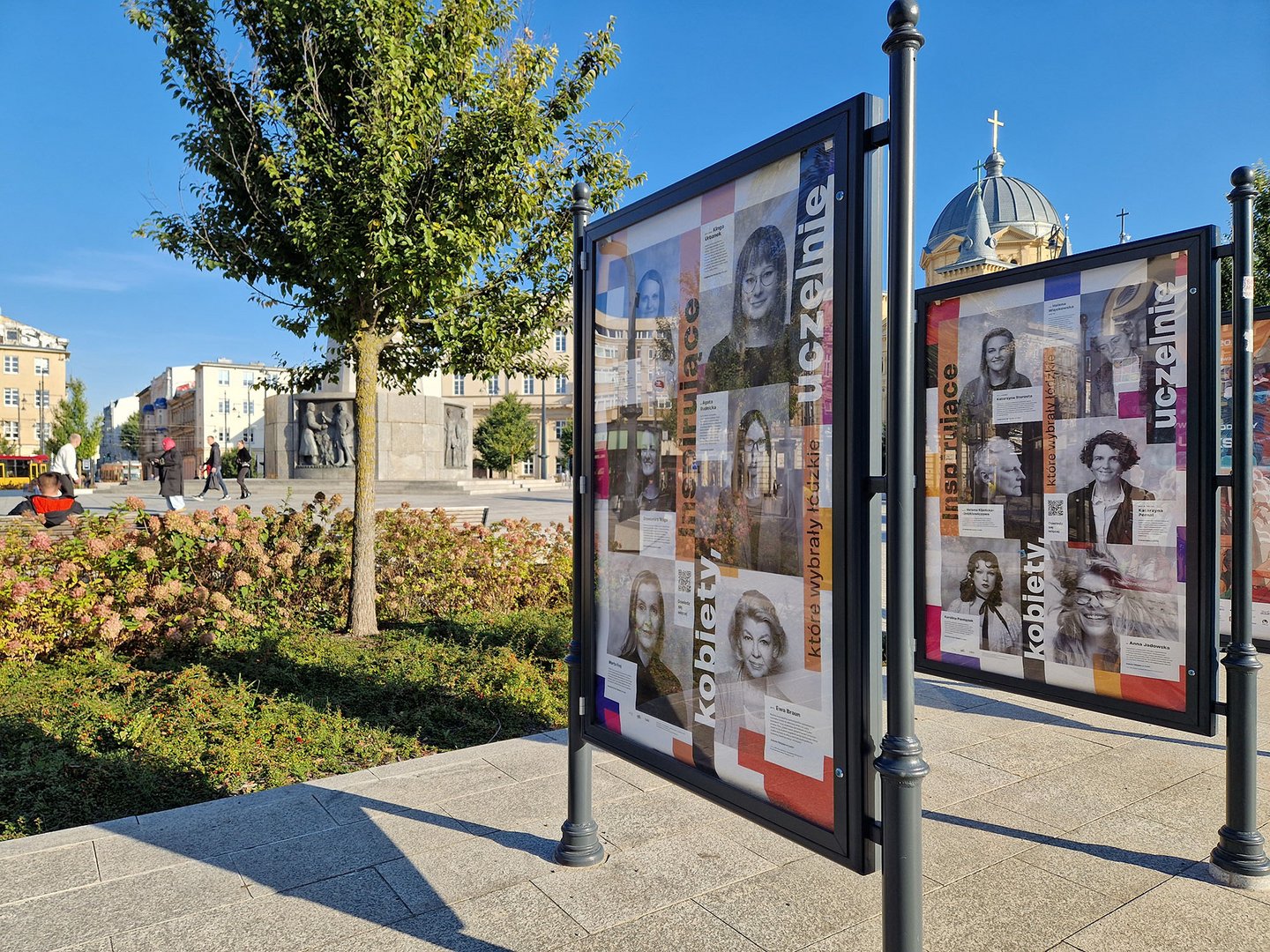 zdjęcie citylightów w mieście