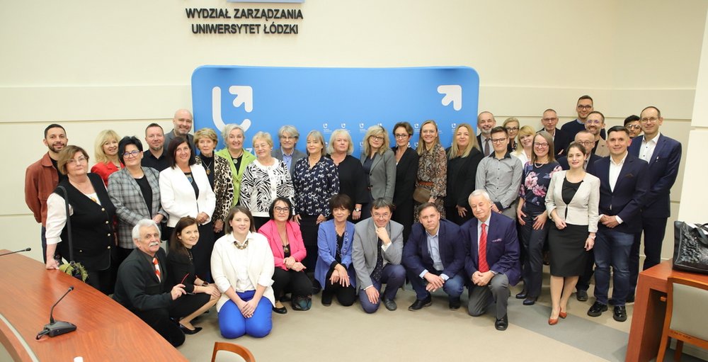 Zdjęcie grupowe uczestników wydarzenia