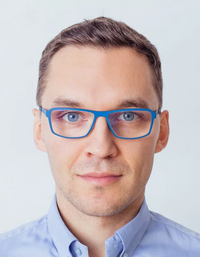 a portrait photo of Dr Dominik Skowroński Dr Dominik Skowroński