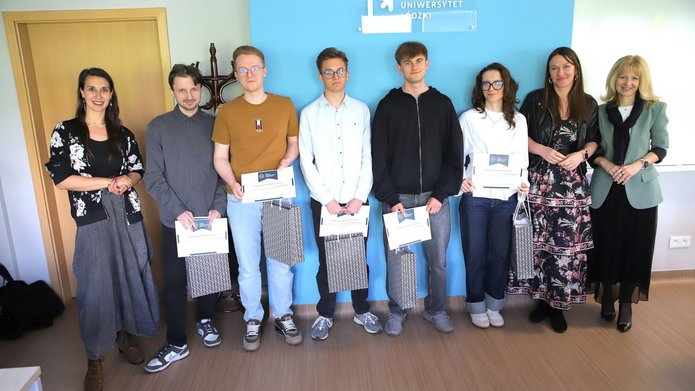 Uczestnicy minihackathonu