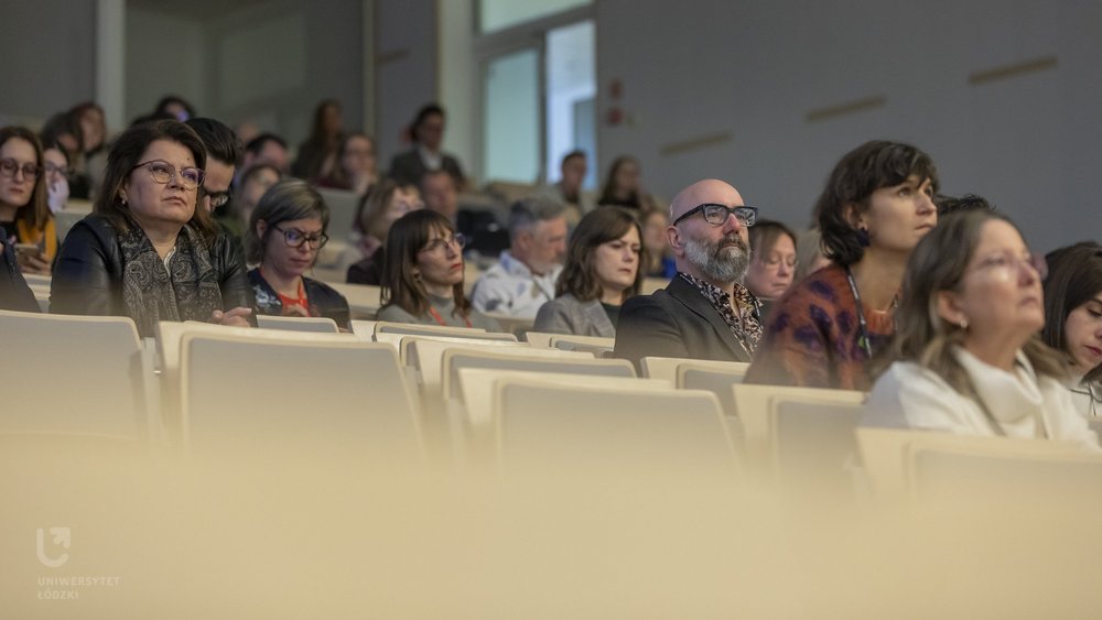 uczestnicy konferencji na auli