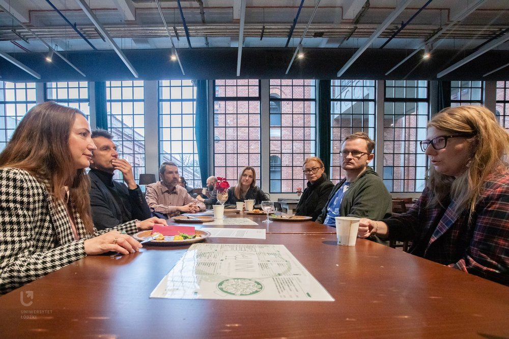 rozmowy podczas śniadania prasowego UŁ