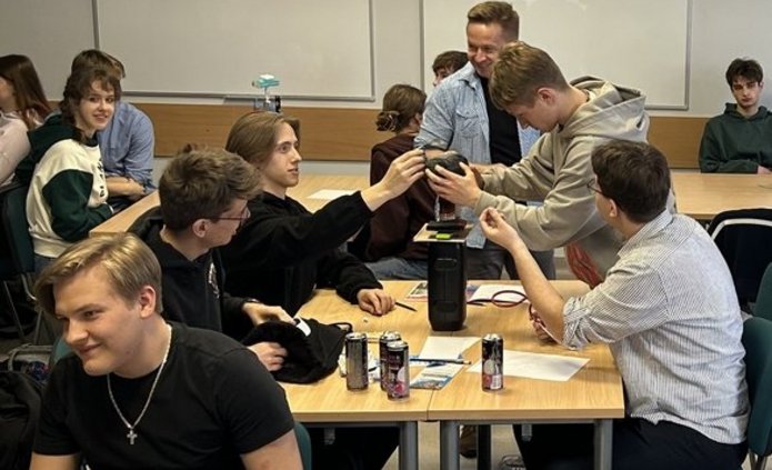 Uczestnicy podczas wizyty na WZ UŁ